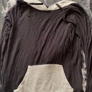 Danity small sweater , medium only worn once!